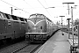 Krauss-Maffei 18586 - DB "220 077-2"
12.04.1979 - Lüneburg, BahnhofMichael Hafenrichter